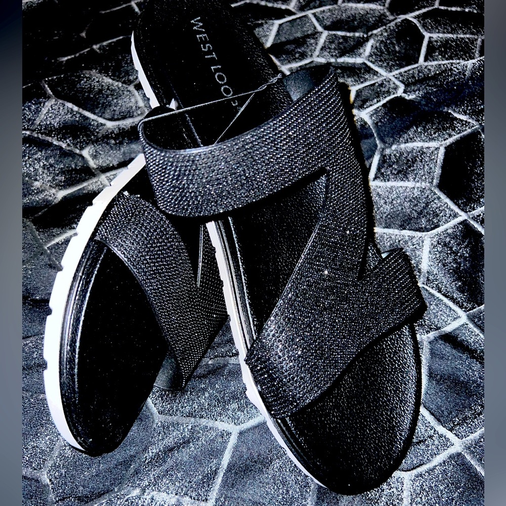 NWT sandals!!